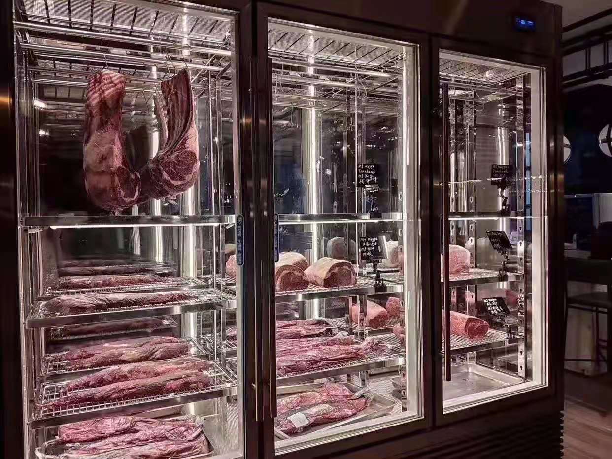 Beef display cabinet